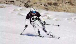 滑雪网红吃瓜视频大全免费观看