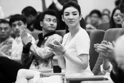 最美军嫂爆料新闻视频,军旅生活的坚守与感动