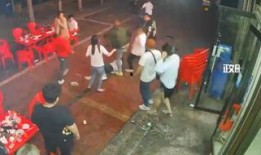 唐山打人小巷的视频爆料,小巷内惊现惊人打人场面