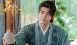 成毅恋情最新爆料新闻事件,神秘女友身份引热议，细节揭秘！